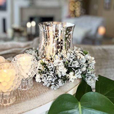 White Mistletoe Berry and Boxwood Candle Ring