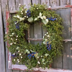 Boxwood and Berry Decorative Wreath