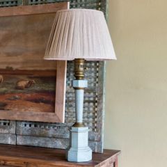 Rustic Inn Keeper Lamp