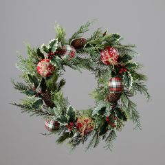 Evergreen Wreath With Ornaments