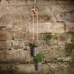 Decorative Pulley With Two Buckets