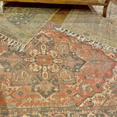 Antique Pattern Fringed Accent Rug