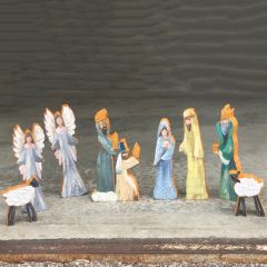 Handpainted Nativity Set 8 Pieces