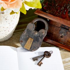 Decorative Bronze Metal Lock and Key Set