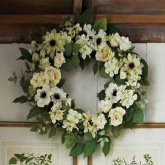 Neutral Tones Floral Wreath