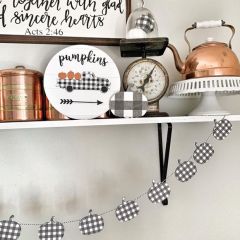 Gingham Check Mini Wood Pumpkins Banner