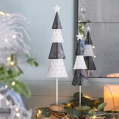 Polka Dot Christmas Tree On Wood Base