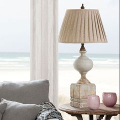 Porch Post Style Table Lamp