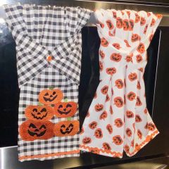 Pumpkin and Check Halloween Kitchen Towels Set of 2
