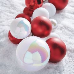 Shimmering Christmas Ball Ornament Garland