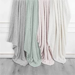 Soft and Cozy Throw Blanket