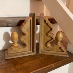 Sophisticated Corbel Finial Bookends