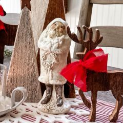 Standing Santa with Tree and Wreath