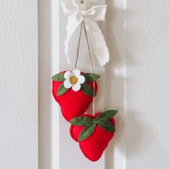 Summer Strawberries Accent Hanger With Bow