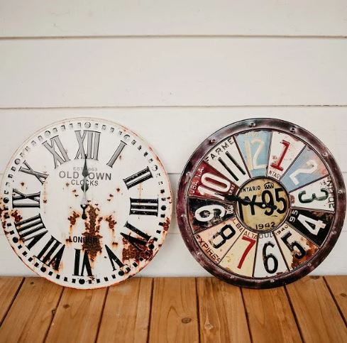 2 vintage clocks