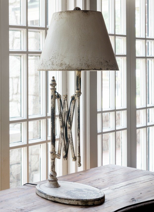 White french country lamp