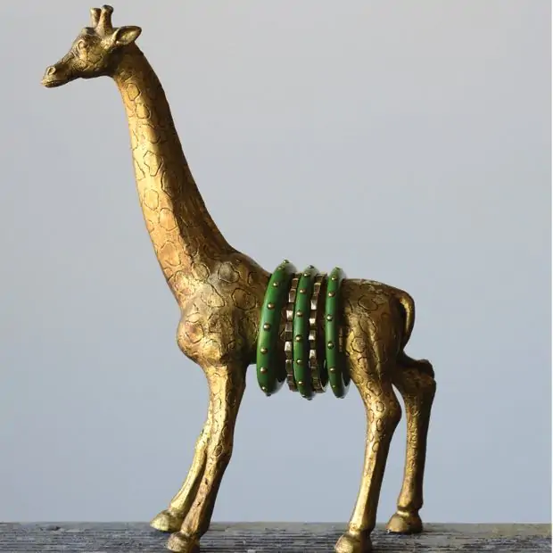 Giraffe Jewelry Holder With Magnet Antique Farmhouse