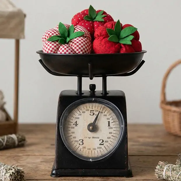Antique Style Scale | Antique Farmhouse