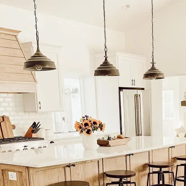 Metal farmhouse pendant light online