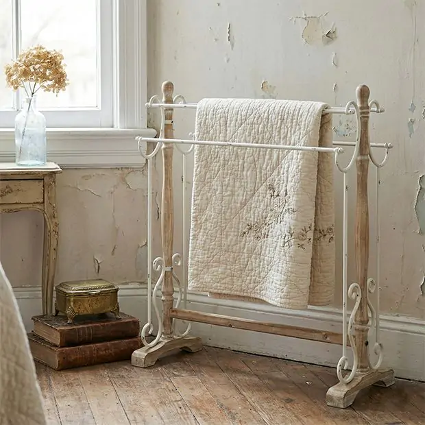 Cottage Chic Quilt Rack Antique Farmhouse