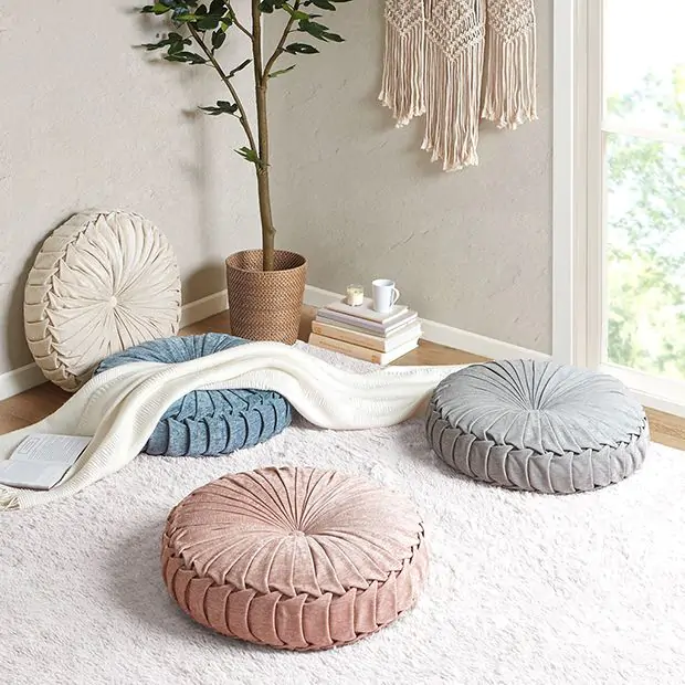 Cozy Cottage Round Floor Cushion Antique Farmhouse