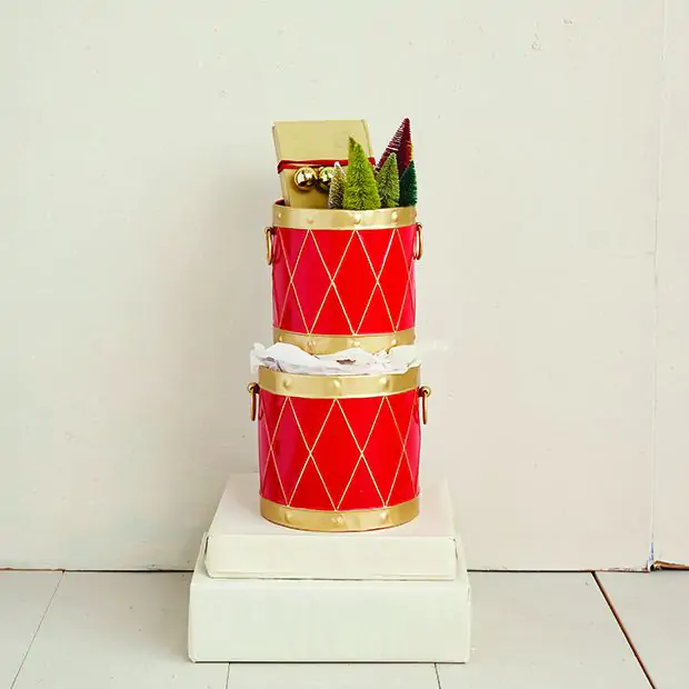 thumbnail image 2 of Pack Of 4 Metal Bucket Chocolate Candy Buckets Box Wedding Party Favor 2 of 10
