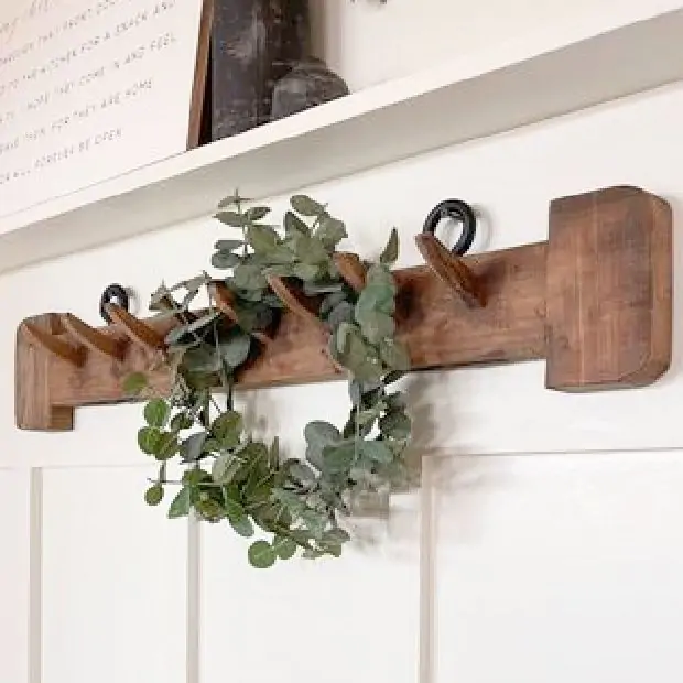 Single wall hanger clearance