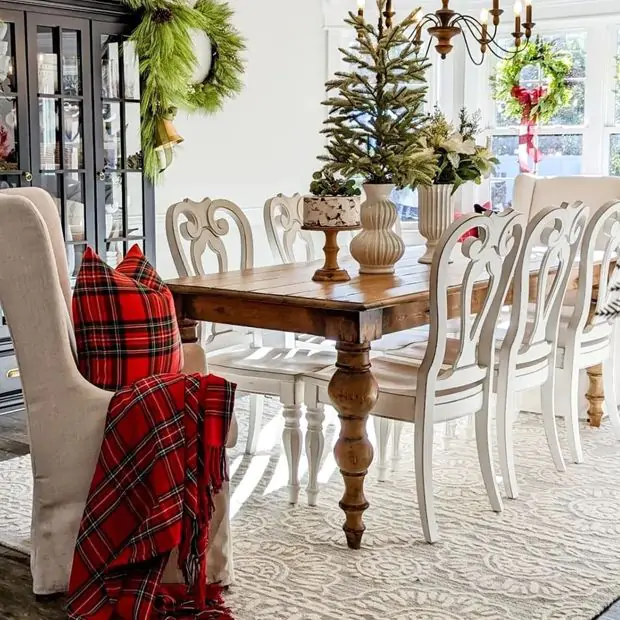 Reclaimed Pine Turned Leg Dining Table | Antique Farmhouse