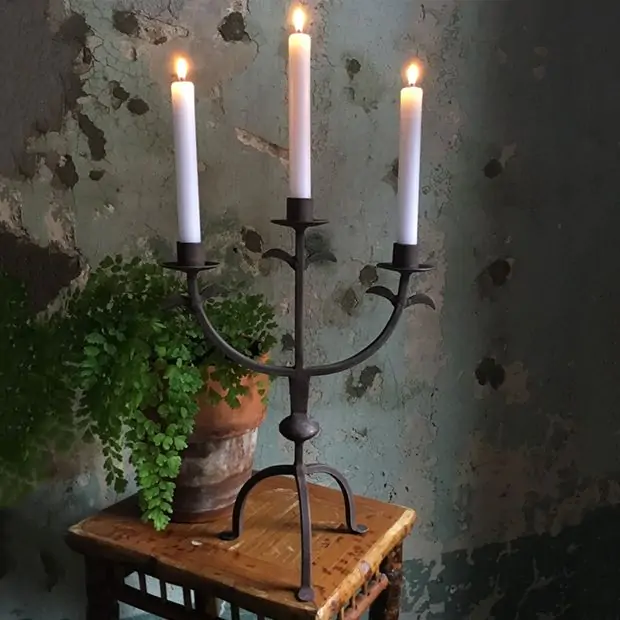 アイアン製燭台　ラストミッドセンチュリー1969年アメリカ製　ヴィンテージ品 Rusted Iron 3 Head Candelabra | Antique Farmhouse