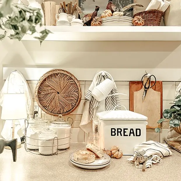 イマン ブレッドボックス ホワイトドリーム White Enameled Bread Box | Antique Farmhouse