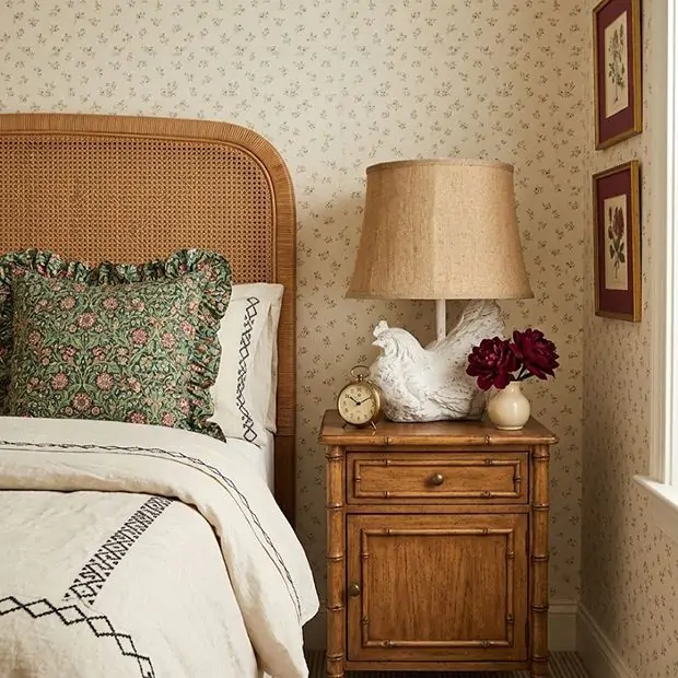 White Wash Rooster Table Lamp | Antique Farmhouse